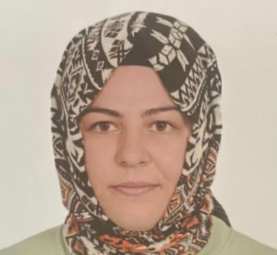 Eşini 21 bıçak darbesiyle öldürmüştü! Cezası kesildi, mahkemeye savcının sözleri damga vurdu Eşini 21 bıçak darbesiyle öldürmüştü! Cezası kesildi, mahkemeye savcının sözleri damga vurdu - 1. Resim