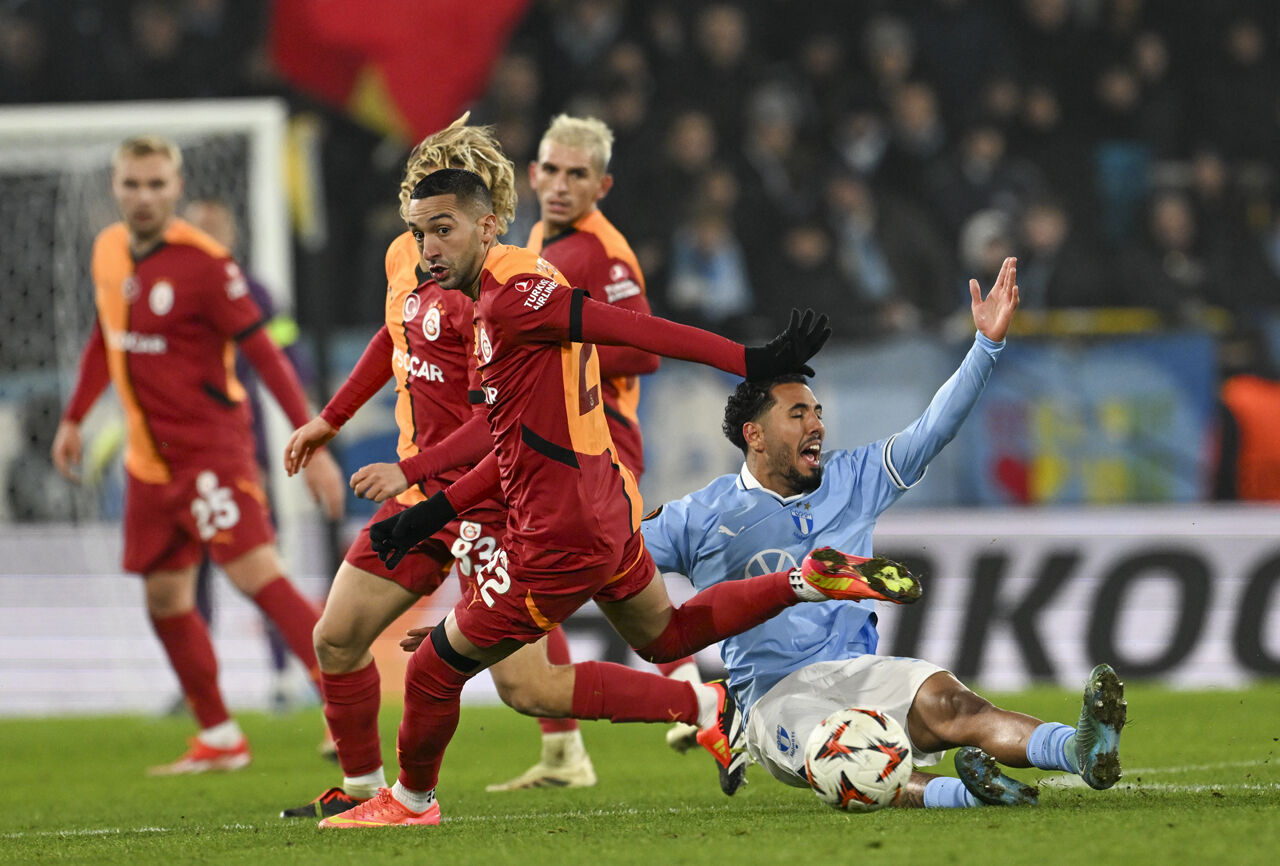 Malmö-Galatasaray maçı sonrası Okan Buruk'a eleştiri!  Malmö-Galatasaray maçı sonrası Okan Buruk'a eleştiri!