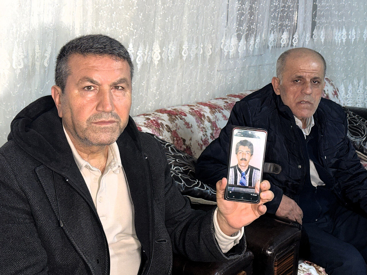 Suriye'de hapsedilen Türk vatandaşı! Aile 28 yıl önce tutuklanan Mehmet Ali Yıldırım'ın peşine düştü Suriye'de hapsedilen Türk vatandaşı! Aile 28 yıl önce tutuklanan Mehmet Ali Yıldırım'ın peşine düştü - 3. Resim