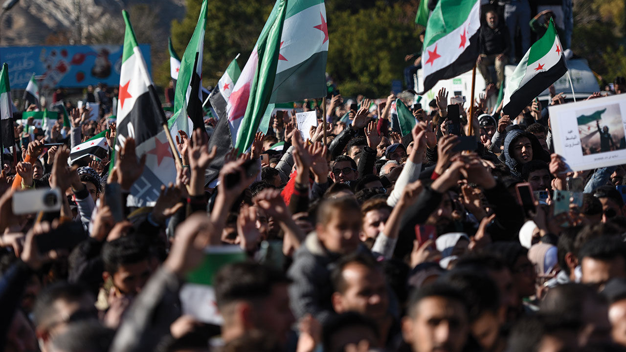 Şam Büyükelçiliği'nde Türk bayrağı! 12 yıl sonra atama yapılmıştı - 1. Resim