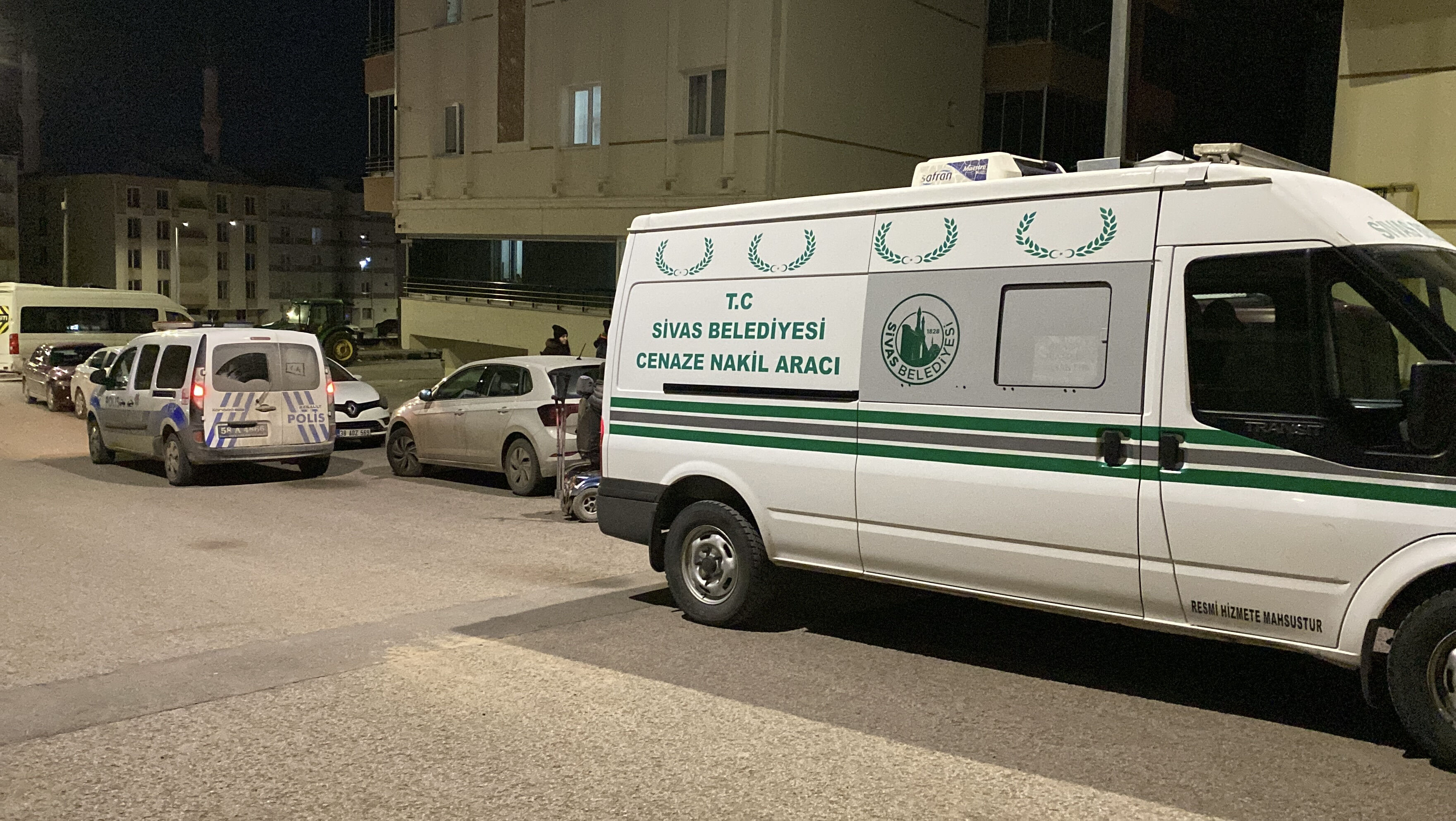 Annesini poşetle boğdu, ikizini silahla vurdu! Sivas'ta aile katliamı Annesini poşetle boğdu, ikizini silahla vurdu! Sivas'ta aile katliamı - 2. Resim