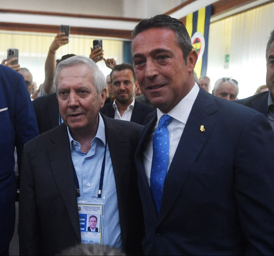 Aziz Yıldırım, Ali Koç'u istifaya çağıran taraftara seslendi! Dikkat çeken şampiyonluk sözleri Aziz Yıldırım, Ali Koç'u istifaya çağıran taraftara seslendi! Dikkat çeken şampiyonluk sözleri - 4. Resim