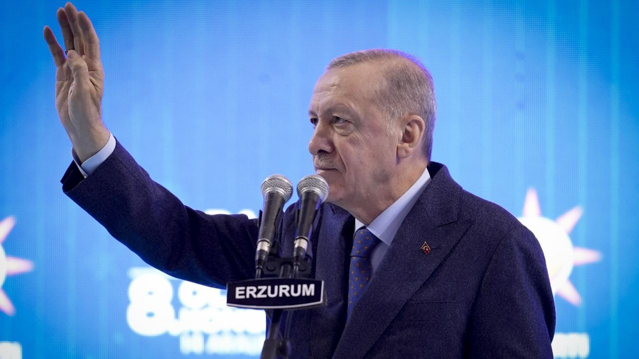 Yılmaz Bilgen: Çarşamba günü Şam Havalimanı’nın açılması bekleniyor. Farklı bir akış devreye girecek. Bu kapsamda Erdoğan’ın bir Şam sürprizini herkes beklesin.