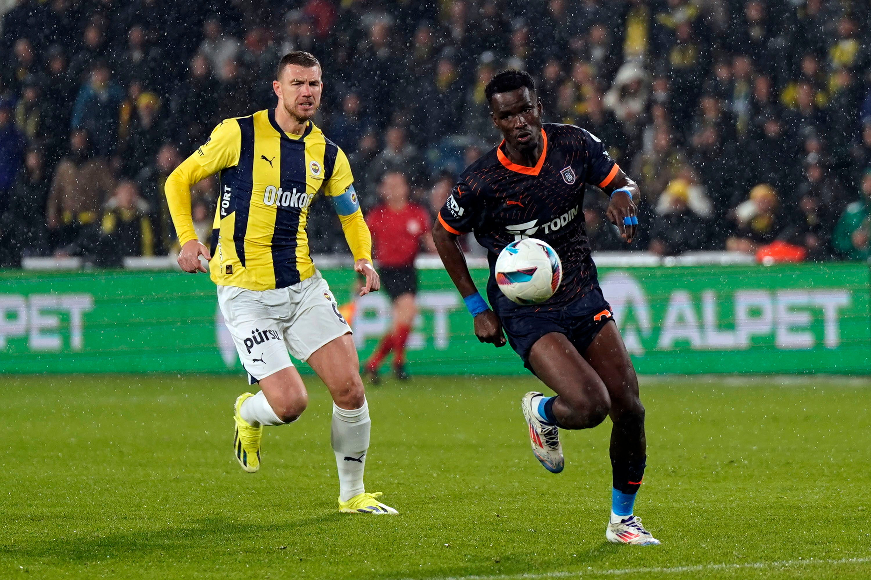 Fenerbahçe - RAMS Başakşehir | Canlı Anlatım - 4. Resim