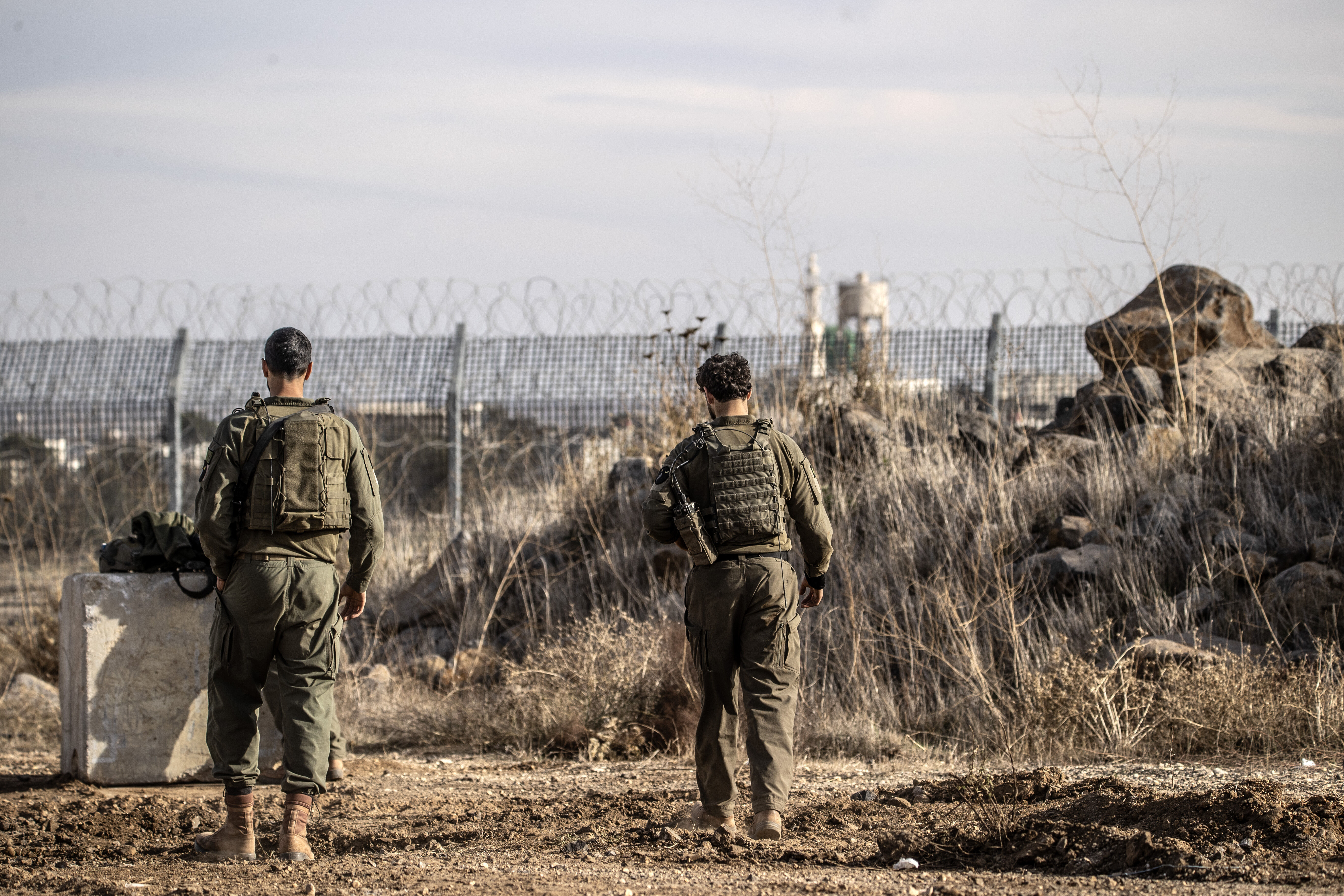 İsrail, Suriye'nin 3 kentine hava saldırı başlattı - 1. Resim