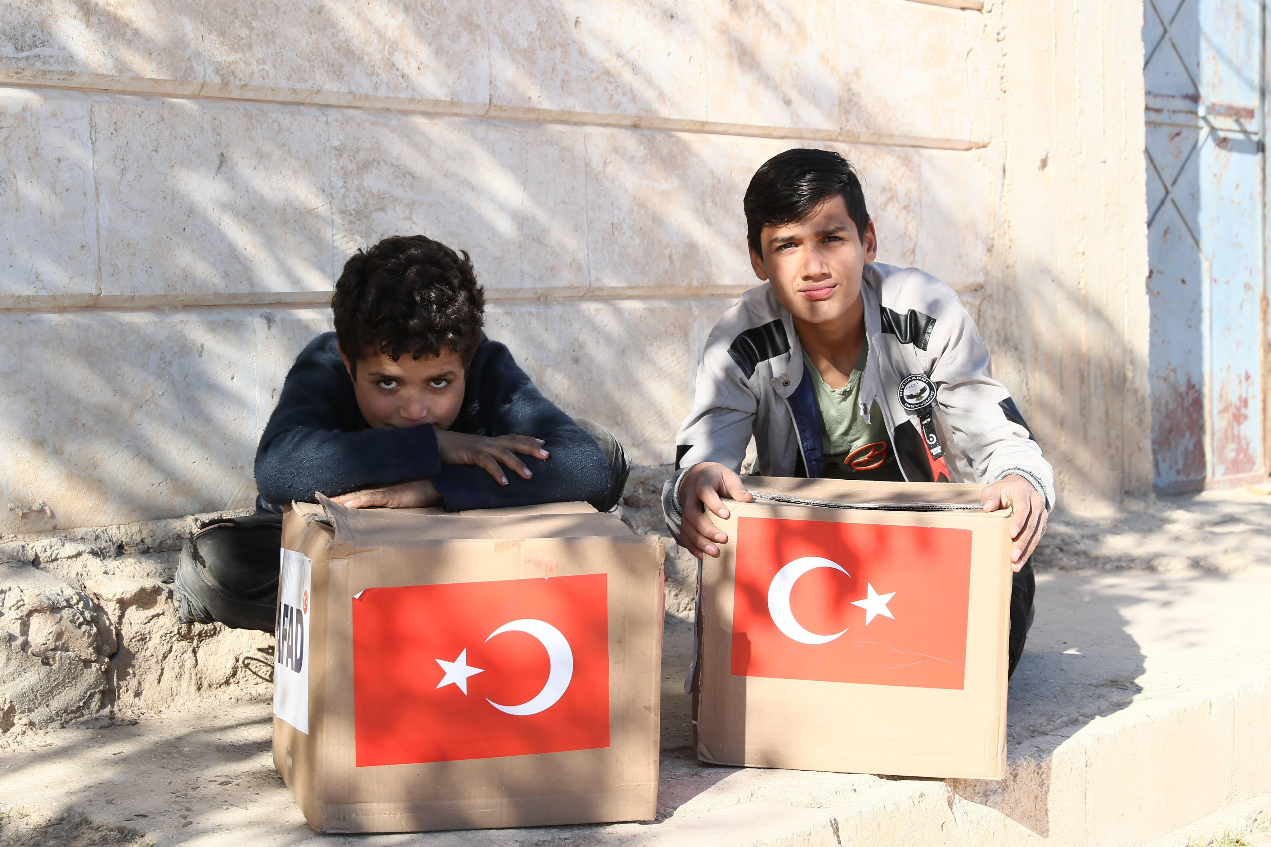 Terörden temizlendi Türkiye desteğe koştu! Suriye'nin Tel Rıfat bölgesine yardım eli - 1. Resim