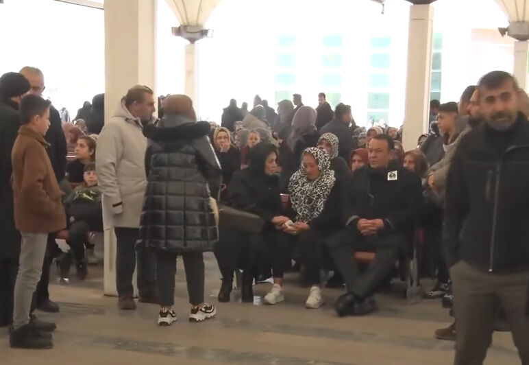 Ankaralı Turgut'a veda... Son yolculuğuna uğurlanıyor - 3. Resim