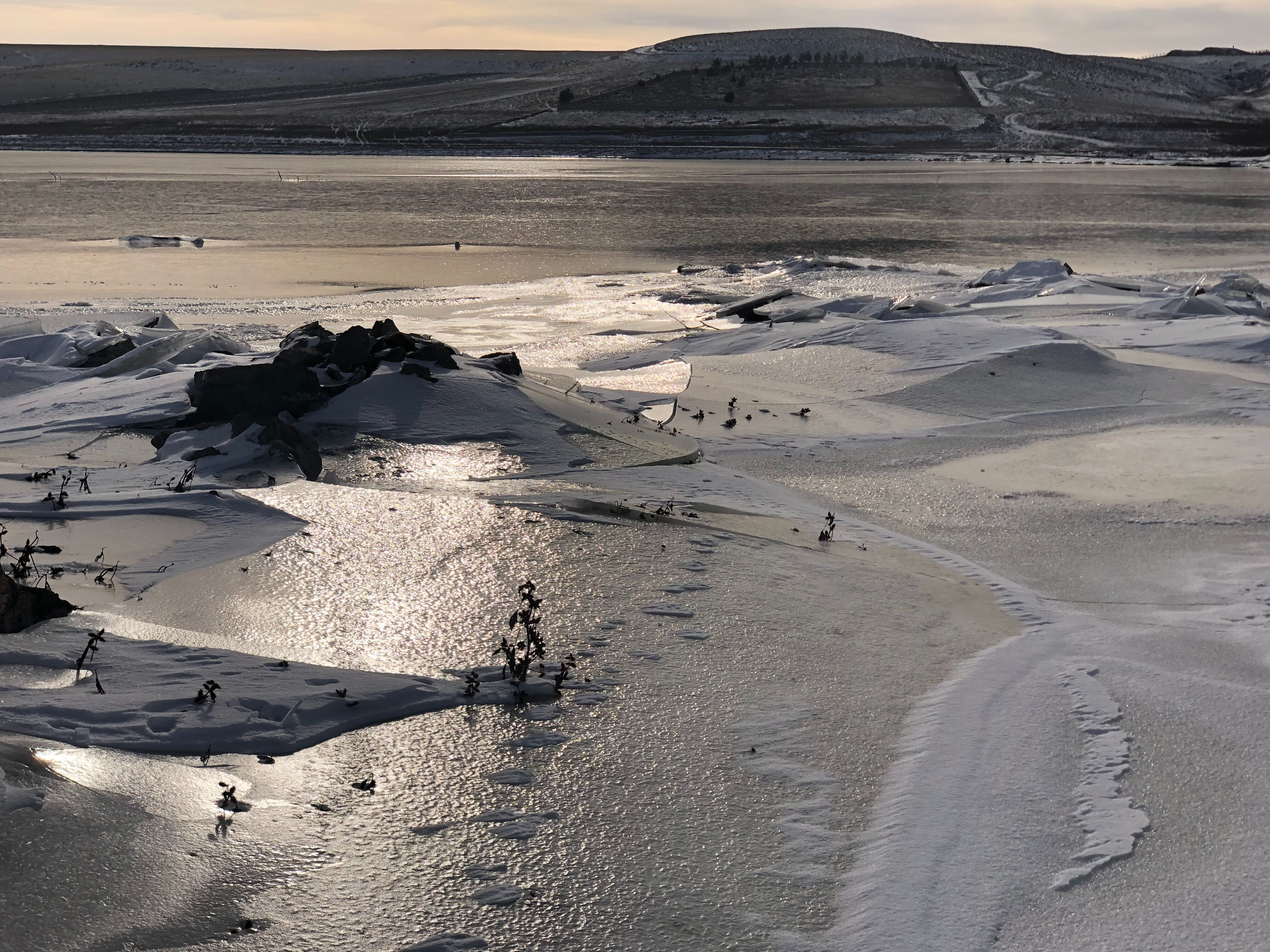 Burası Antarktika değil Türkiye! Hava sıcaklığı eksi 18 derece, baraj gölü buz tuttu - 4. Resim