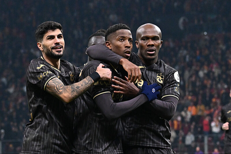 Galatasaray Trabzonspor maçı kaç kaç, bitti mi? GS TS derbisinde skor ve istatistikler belli oldu - 3. Resim