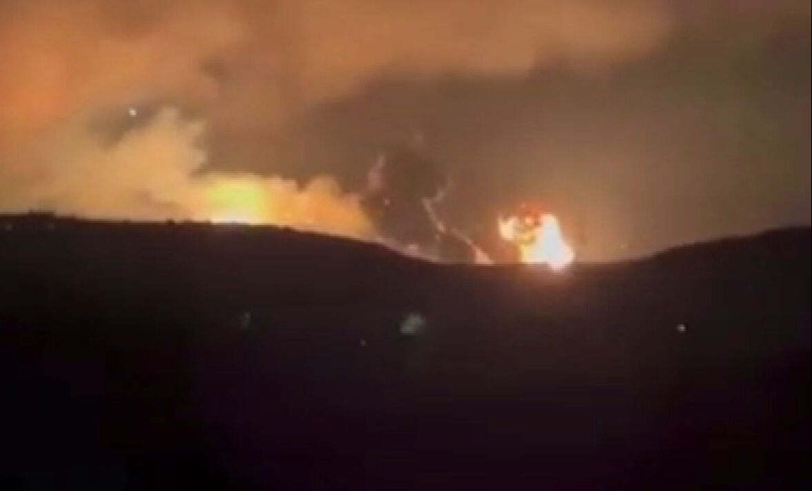 İsrail son yılların en büyük saldırısıyla Suriye topraklarını bombaladı İsrail son yılların en büyük saldırısıyla Suriye topraklarını bombaladı - 2. Resim