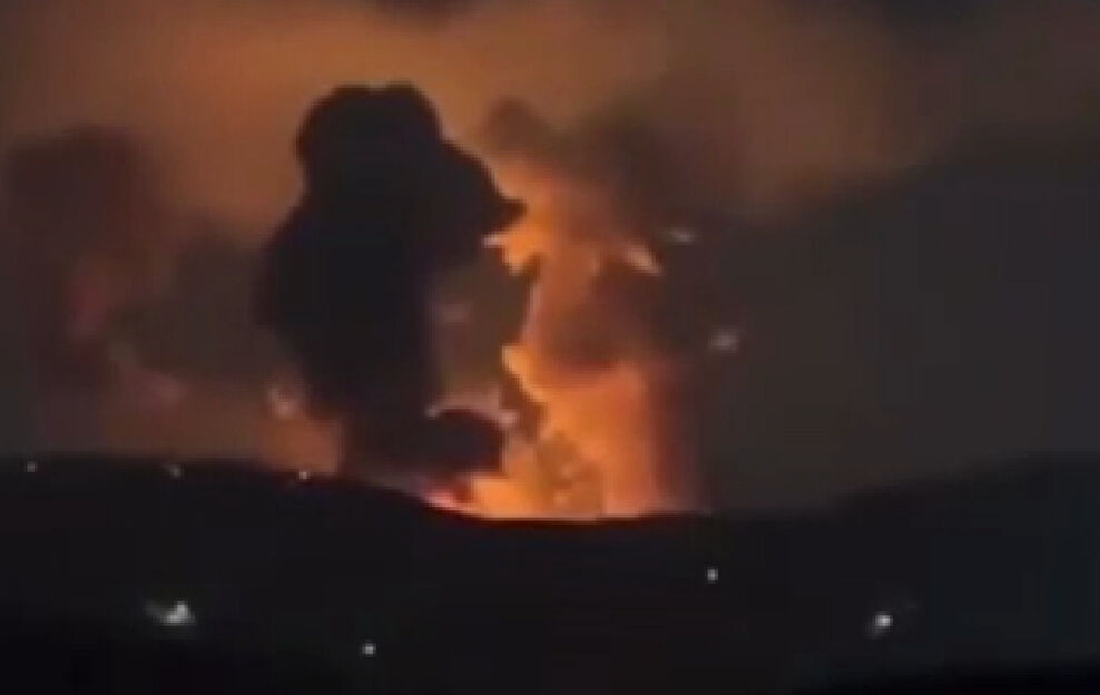 İsrail son yılların en büyük saldırısıyla Suriye topraklarını bombaladı İsrail son yılların en büyük saldırısıyla Suriye topraklarını bombaladı - 3. Resim