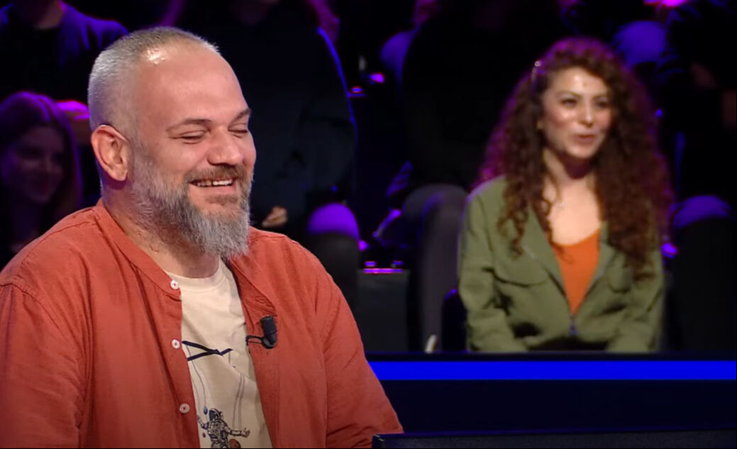 Kim Milyoner Olmak İster'de yarışmacıdan şaşırtan hamle! Herkes neye uğradığını şaşırdı - 1. Resim