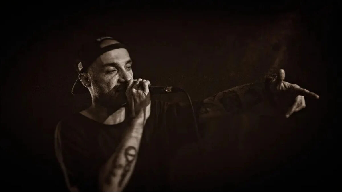 Klipleri tepki çekmişti! Rapçi 'Sansar Salvo' tutuklandı Klipleri tepki çekmişti! Rapçi 'Sansar Salvo' tutuklandı - 2. Resim