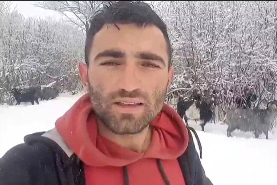 Reşadiyeli çoban karla mücadeleyi şarkılarla hafifletti! O videosu kısa sürede gündem oldu - 2. Resim