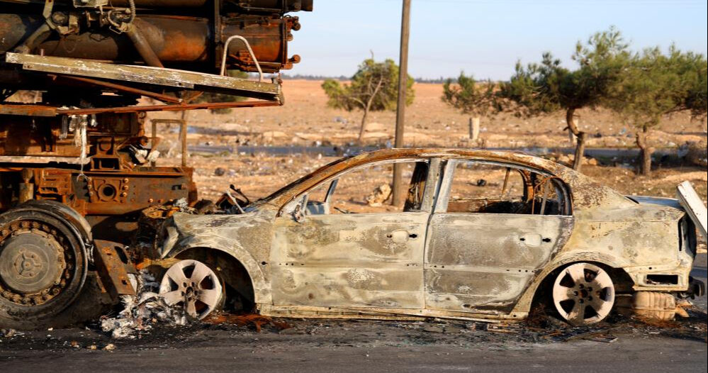 Suriye'deki kritik M5 Karayolu araç mezarlığına döndü - 1. Resim