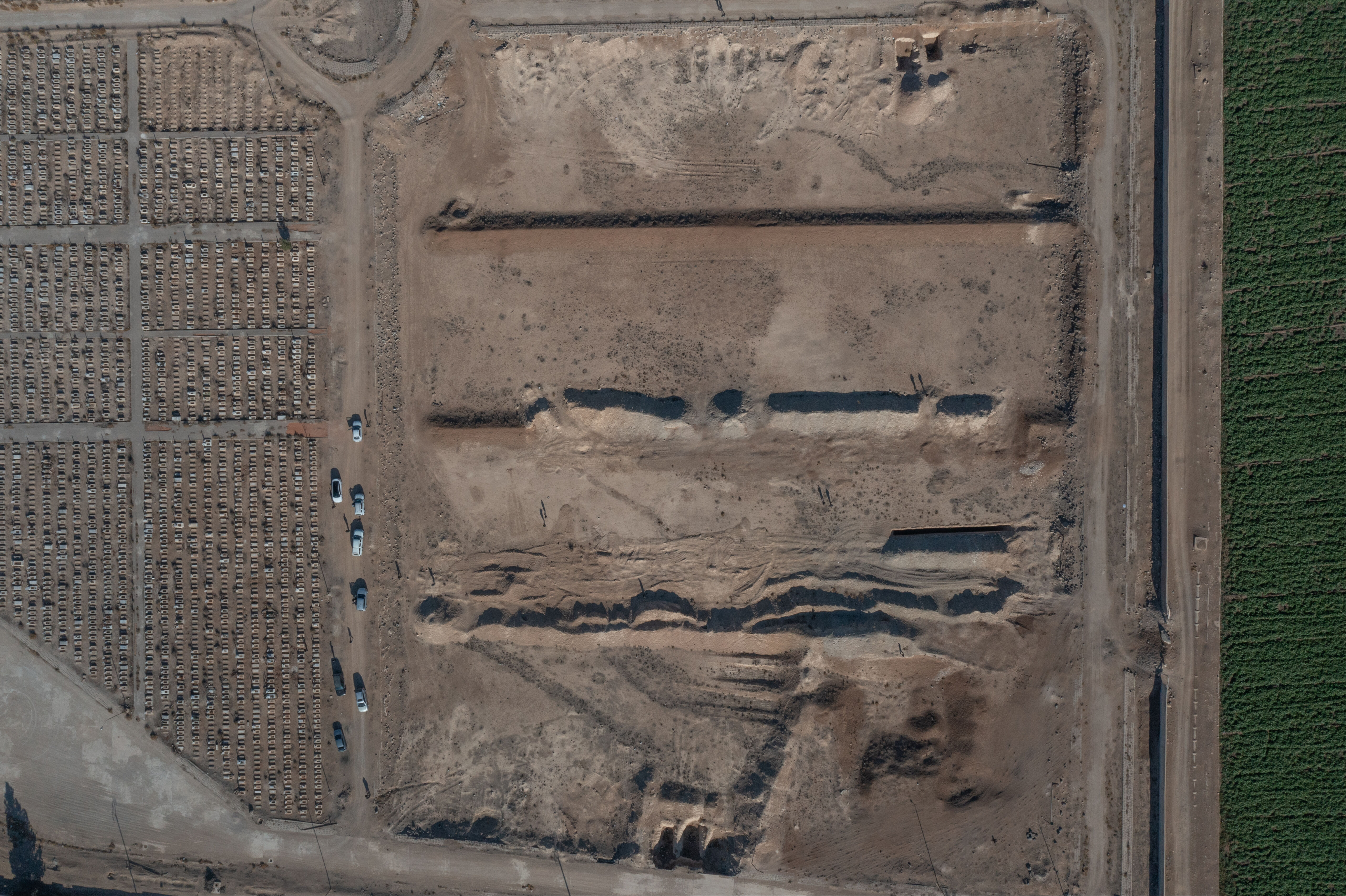 Suriye'nin Dera kentine korkunç keşif! 12'den fazla toplu mezar ortaya çıktı - 1. Resim