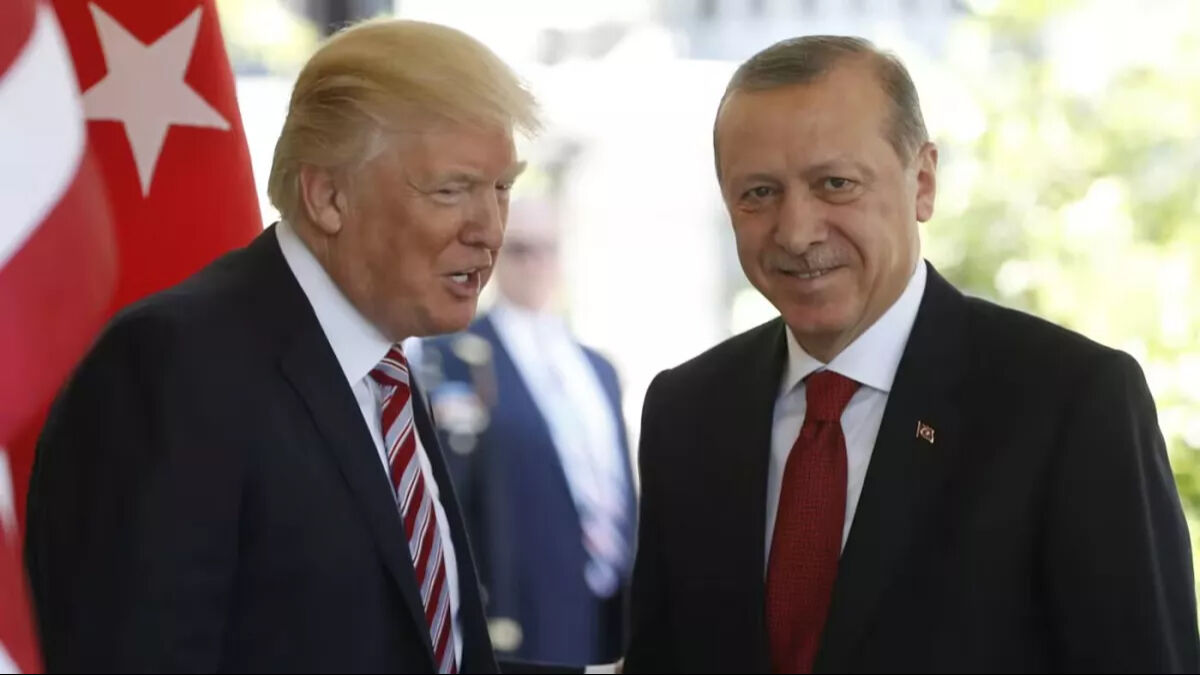 Trump, Esad'ın devrilmesini Türkiye'nin zaferi olarak gördü: Erdoğan çok akıllı ve kurduğu ordu çok güçlü Trump, Esad'ın devrilmesini Türkiye'nin zaferi olarak gördü: Erdoğan çok akıllı ve kurduğu ordu çok güçlü - 2. Resim