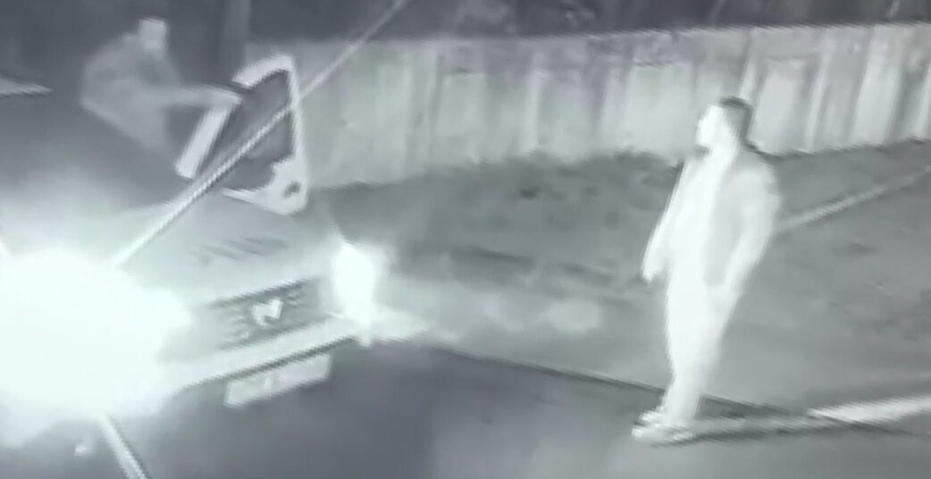 Ümraniye'de polise ateş açmaya çalışan şüpheli tutuklandı! Şoke eden görüntüler ortaya çıktı - 2. Resim