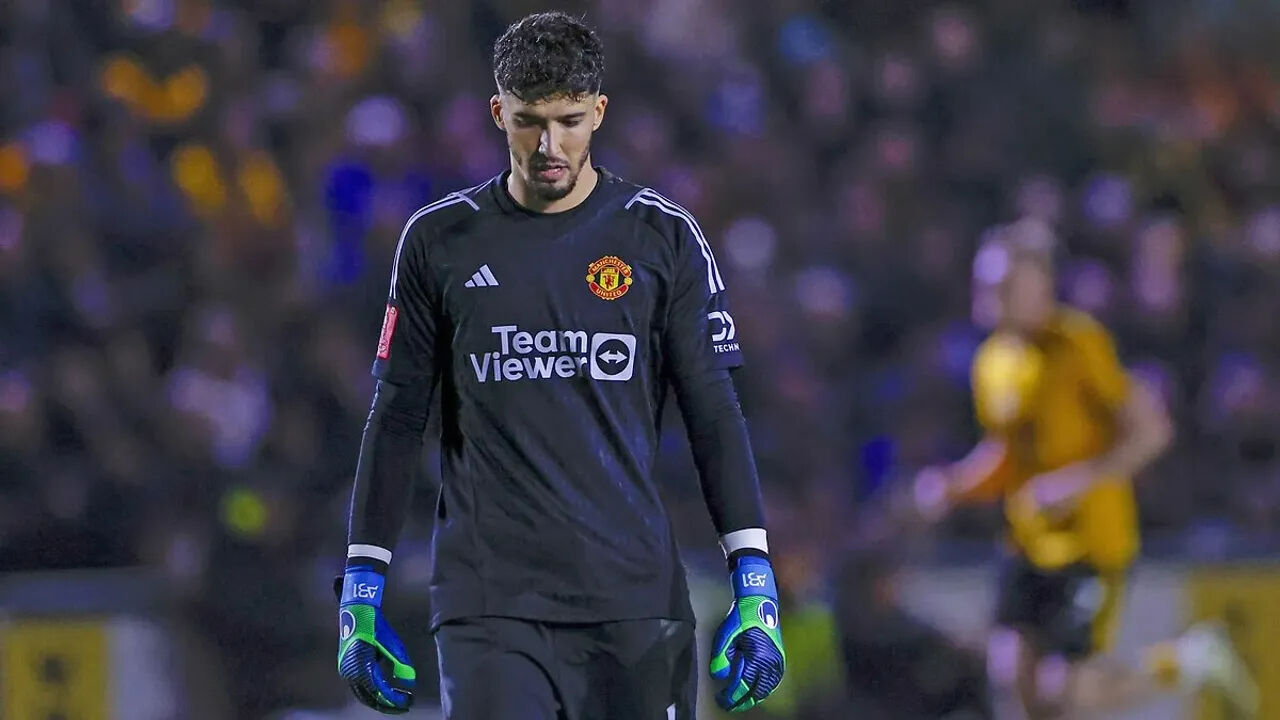 Altay Bayındır için dikkat çeken iddia! Süper Lig'e mi dönüyor? 