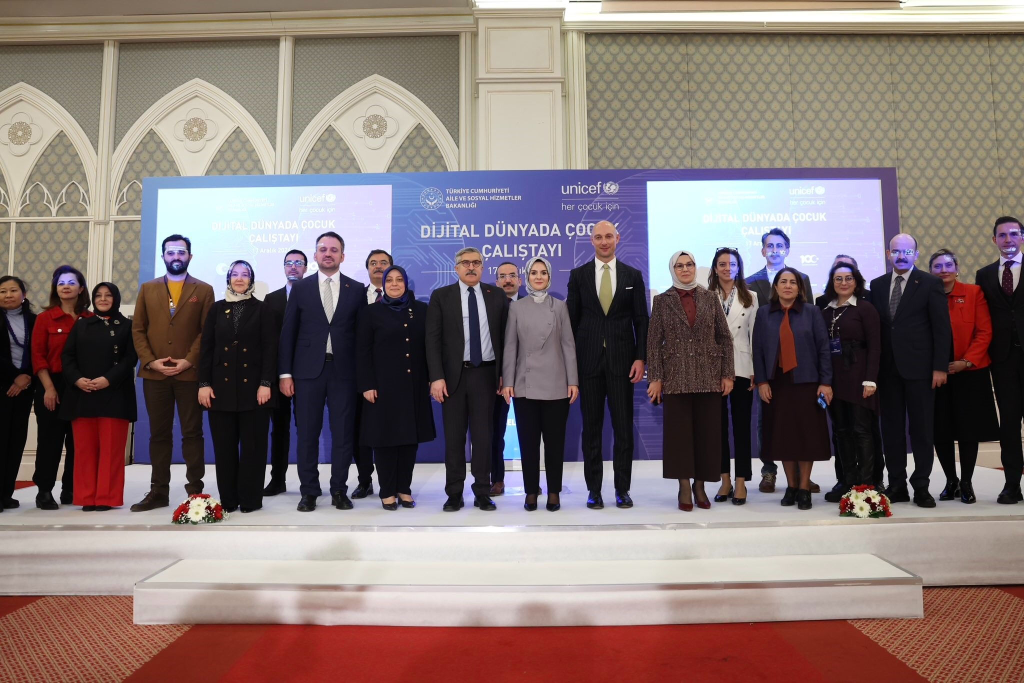 Bakan Göktaş duyurdu! 16 yaşından küçüklere sosyal medya düzenlemesi geliyor Bakan Göktaş duyurdu! 16 yaşından küçüklere sosyal medya düzenlemesi geliyor - 1. Resim