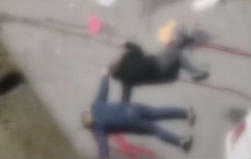 Bayrampaşa'da teller koptu! İki kişi beton zemine çakılarak öldü - 3. Resim