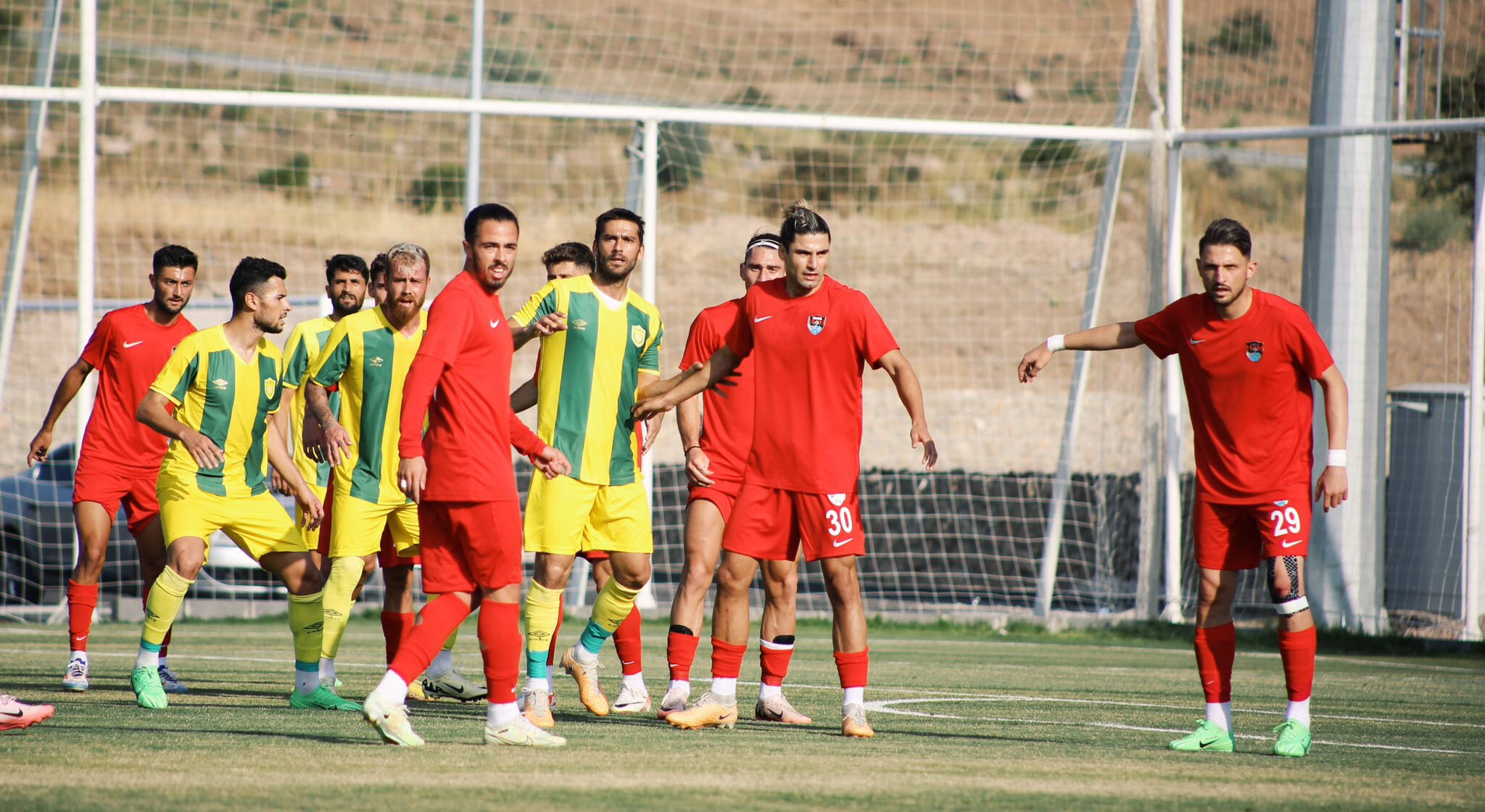 Çaykur Rizespor- Vanspor maçı ne zaman, hangi kanalda? Maçın hakemi Volkan Bayarslan olarak açıklandı! - 3. Resim
