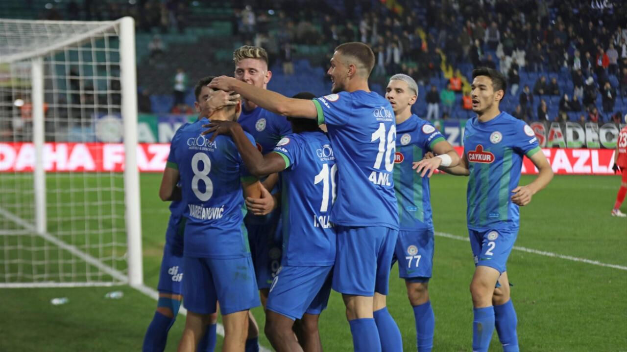 Çaykur Rizespor- Vanspor maçı ne zaman, hangi kanalda? Maçın hakemi Volkan Bayarslan olarak açıklandı! - 2. Resim