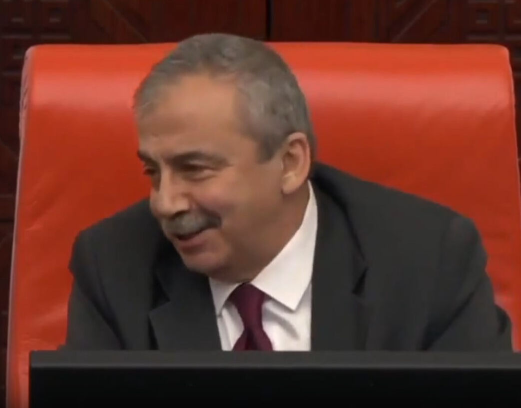 Faik Öztrak'a sınırsız konuşma hakkı veren Sırrı Süreyya Önder'den ilginç savunma - 1. Resim