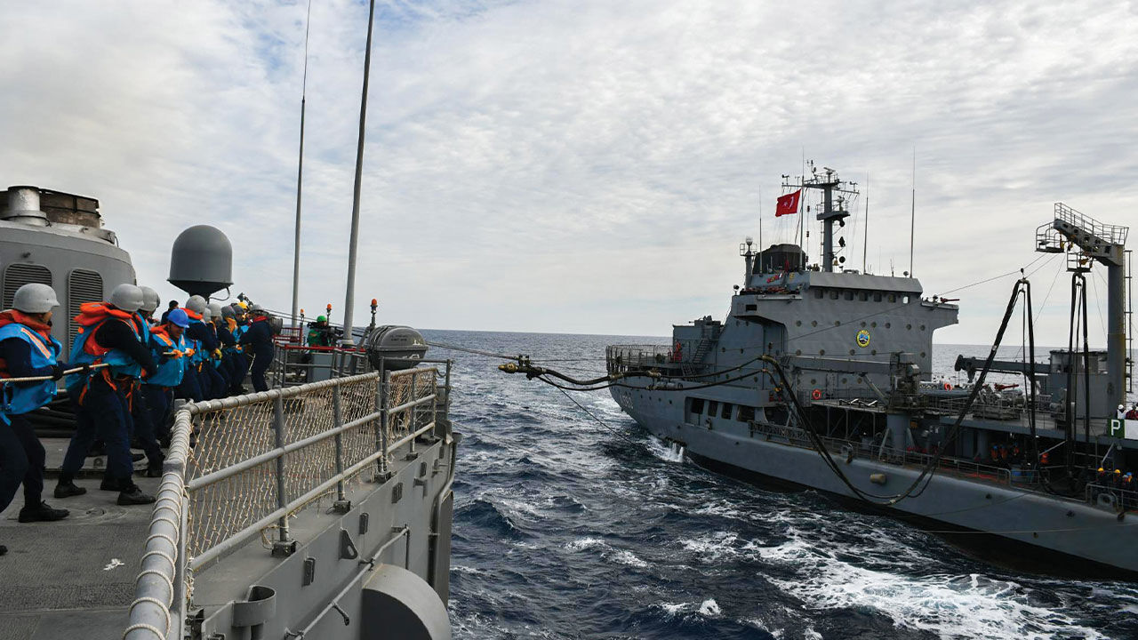 Libya açıklarında Türk Deniz Görev Grubu kapsamında çeşitli eğitimler yapıldı - 1. Resim