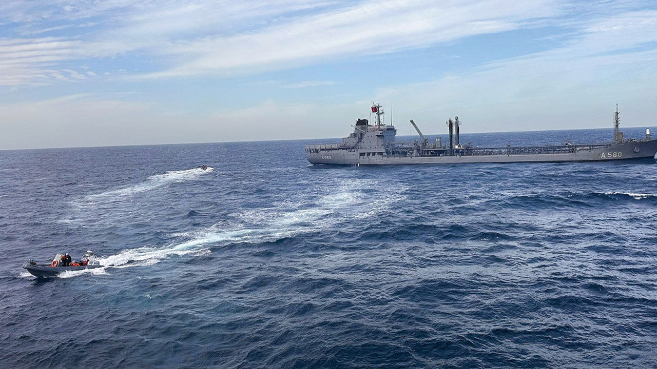 Libya açıklarında Türk Deniz Görev Grubu kapsamında çeşitli eğitimler yapıldı - 2. Resim