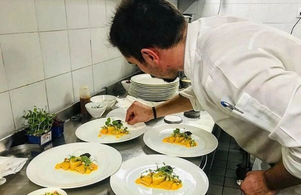 MasterChef Metin Yavuz kimdir, nereli, kaç yaşında? 17 Aralık MasterChef yeni bölümünde konuk şef olarak katılacak! - 3. Resim