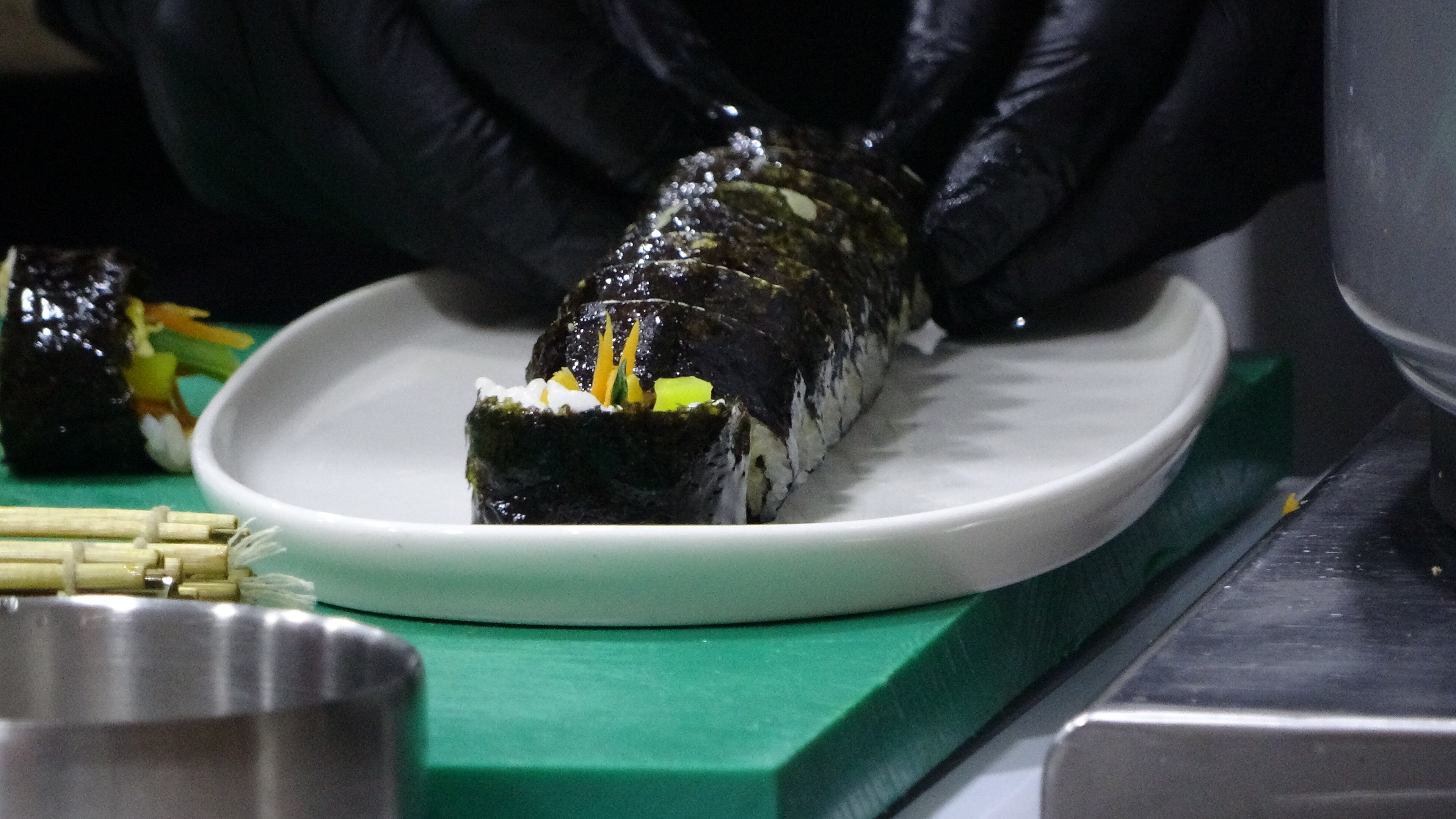 Bibimbap Karadeniz pidesini salladı! Trabzon'daki ilk Kore mutfağı taleplere yetişemedi - 1. Resim