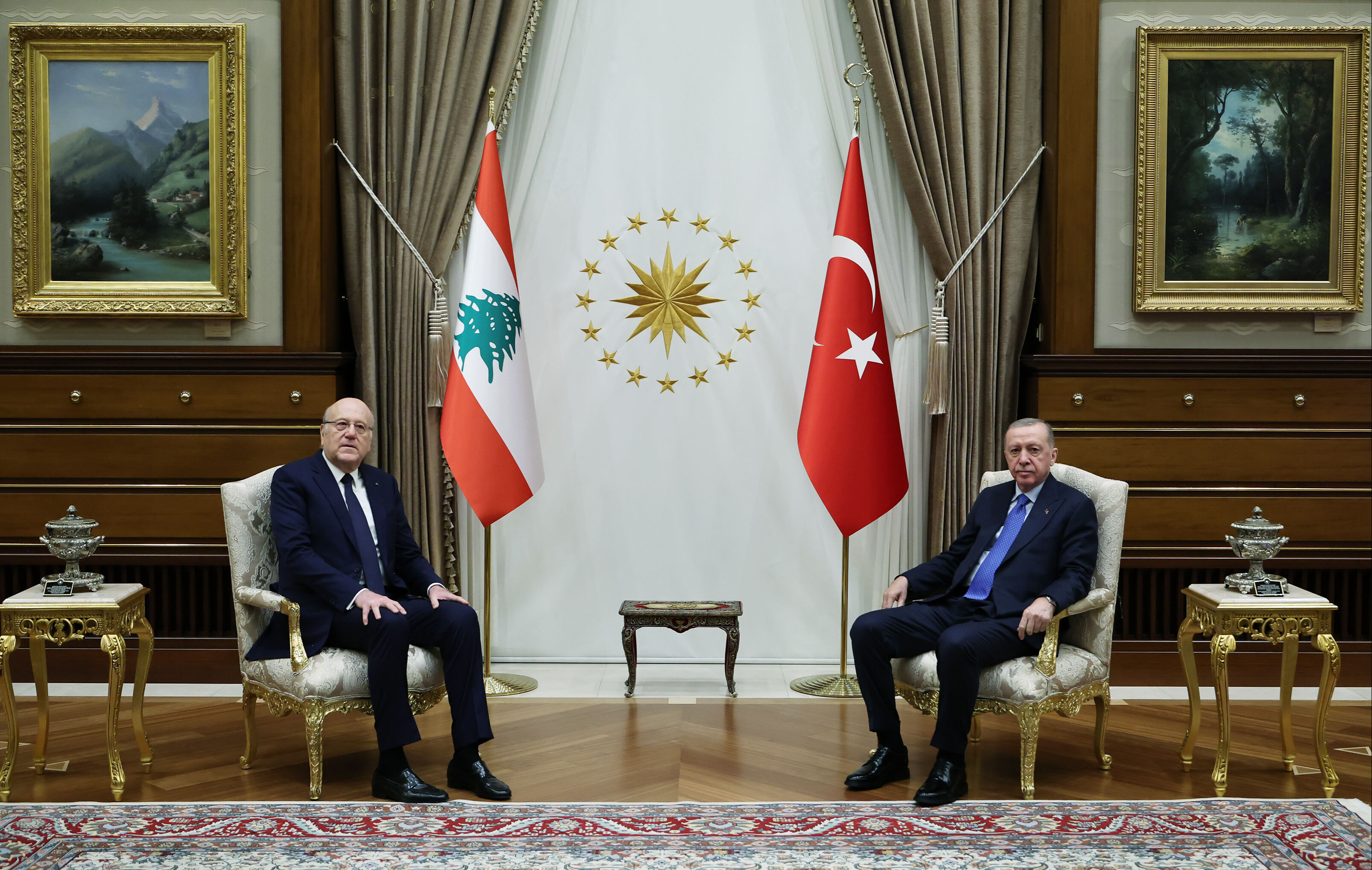 Erdoğan'dan gündeme damga vuran Suriye mesajı! Toprak bütünlüğünü vurguladı: Ayağa kaldıracağız Erdoğan'dan Mikati ile ortak Suriye mesajı! Toprak bütünlüğünü vurguladı: Ayağa kaldıracağız - 5. Resim