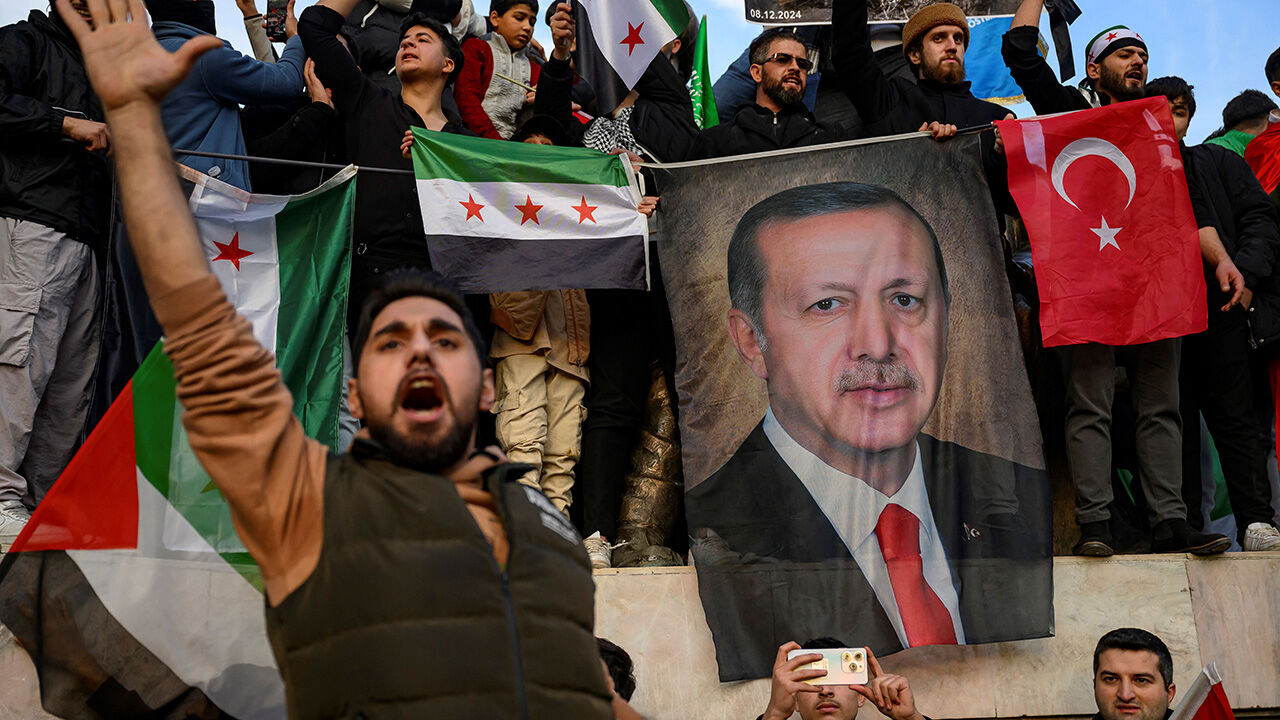 Fransız basını Erdoğan’ın zaferiyle yankılandı! "Erdoğan kartlarını iyi oynadı" - 1. Resim