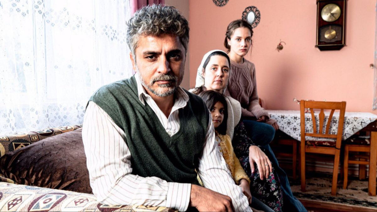 Masumiyet TV Plus'da! Zeki Demirkubuz'un ünlü filmleri izleyiciyle buluşacak Masumiyet TV Plus'da! Zeki Demirkubuz'un ünlü filmleri izleyiciyle buluşacak - 1. Resim