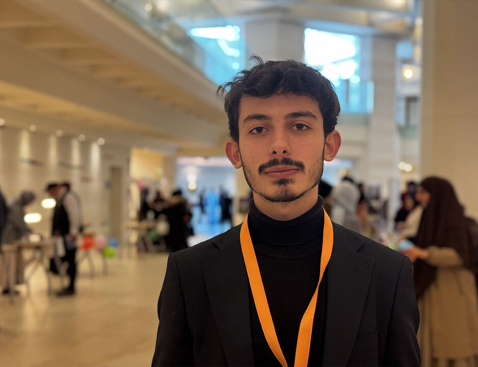 Yas havasından kurtulan Dünya Arapça Günü: Kaynaklarımız Arapça olduğu için önemsiyoruz Yas havasından kurtulan Dünya Arapça Günü: Kaynaklarımız Arapça olduğu için önemsiyoruz - 1. Resim