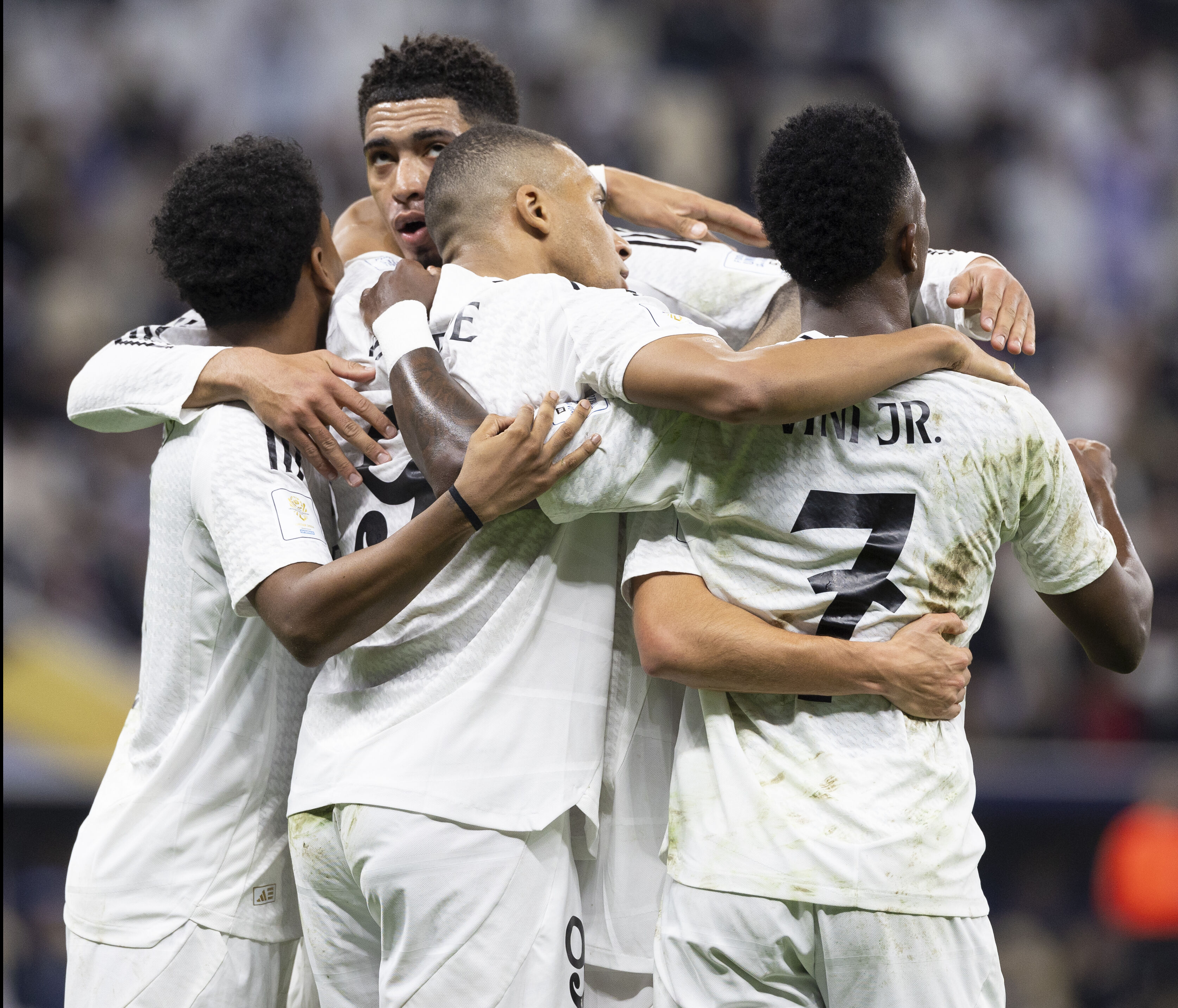 Arda Güler'den tarihi başarı! Real Madrid, Pachuca'yı yendi milli yıldız 5. kez kupa sevinci yaşadı Arda Güler'den tarihi başarı! Real Madrid, Pachuca'yı yendi milli yıldız 5. kez kupa sevinci yaşadı - 2. Resim