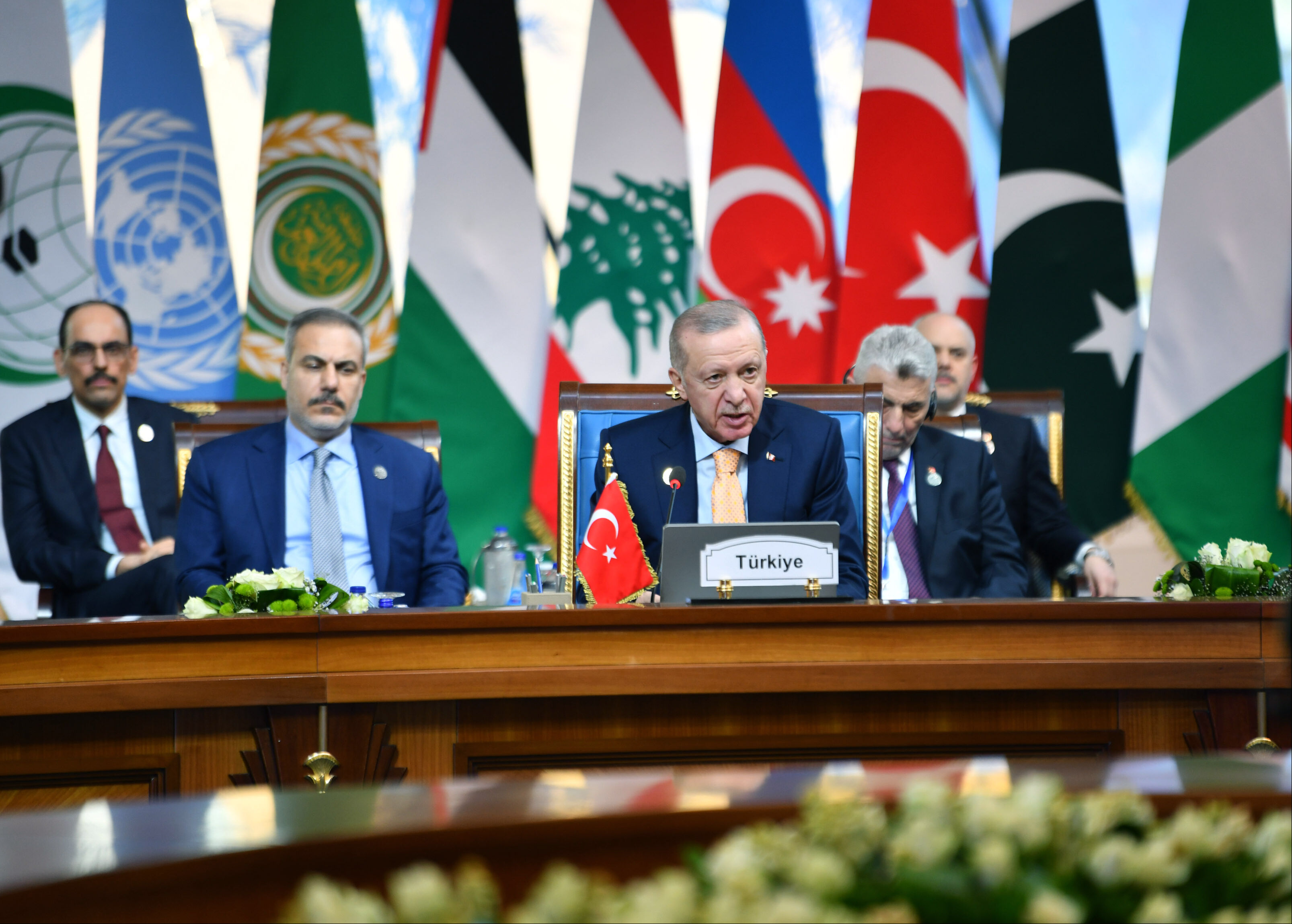 Cumhurbaşkanı Erdoğan, yurda döndü - 1. Resim