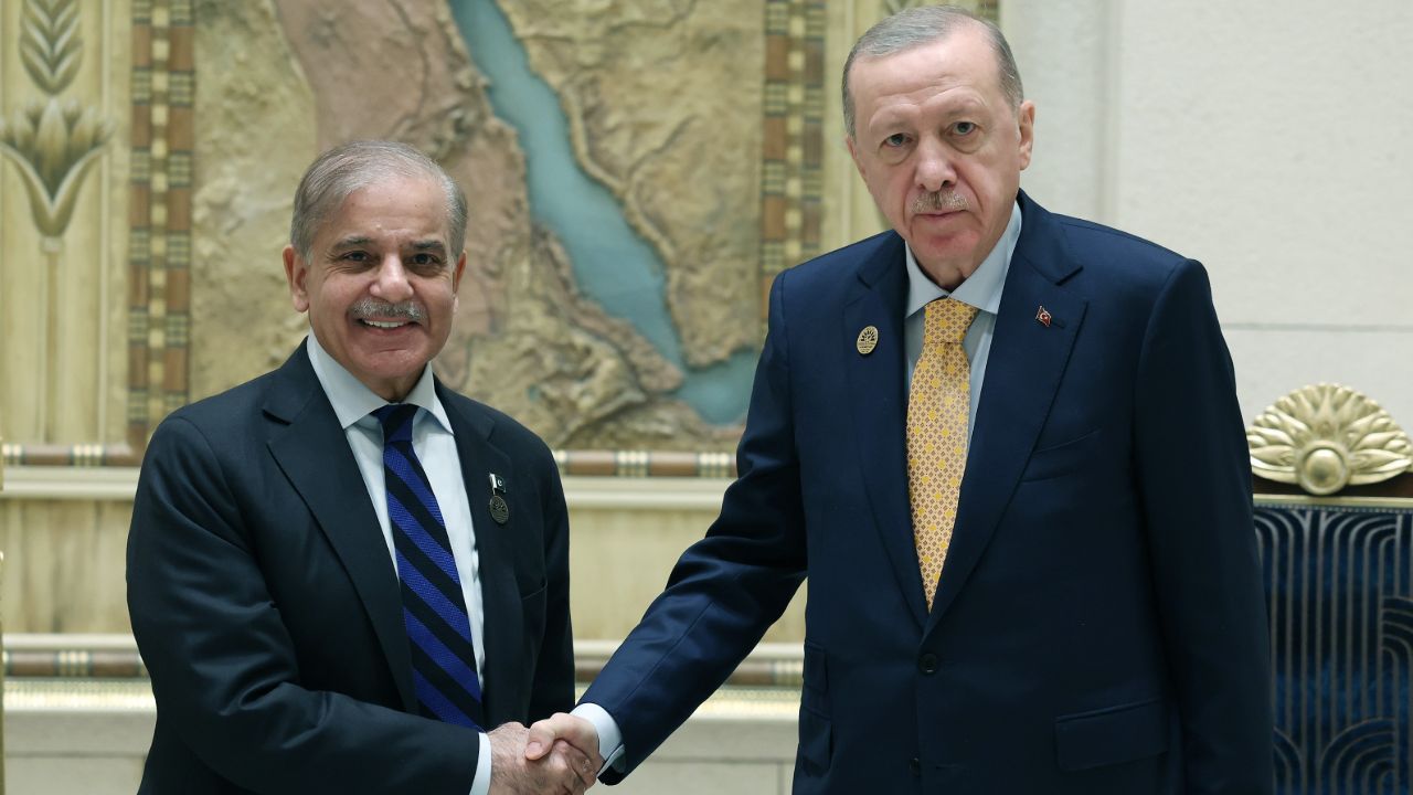 Erdoğan'dan Kahire'de diplomasi trafiği! Suriye için kritik temaslar