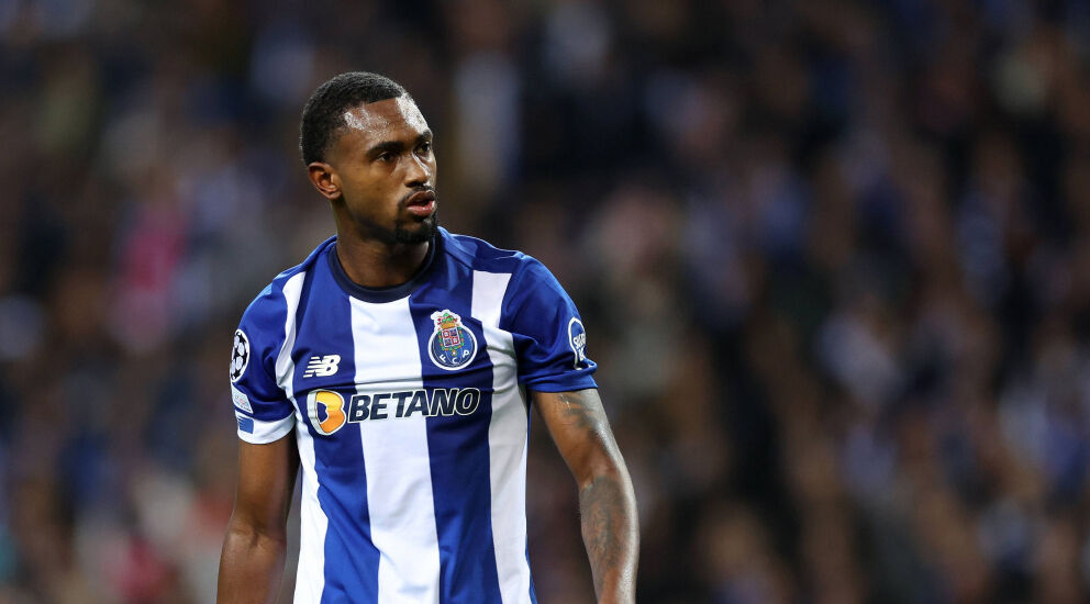 Fenerbahçe'de stoper operasyonu başlıyor! Jose Mourinho 2 yıldızın adını verdi - 5. Resim