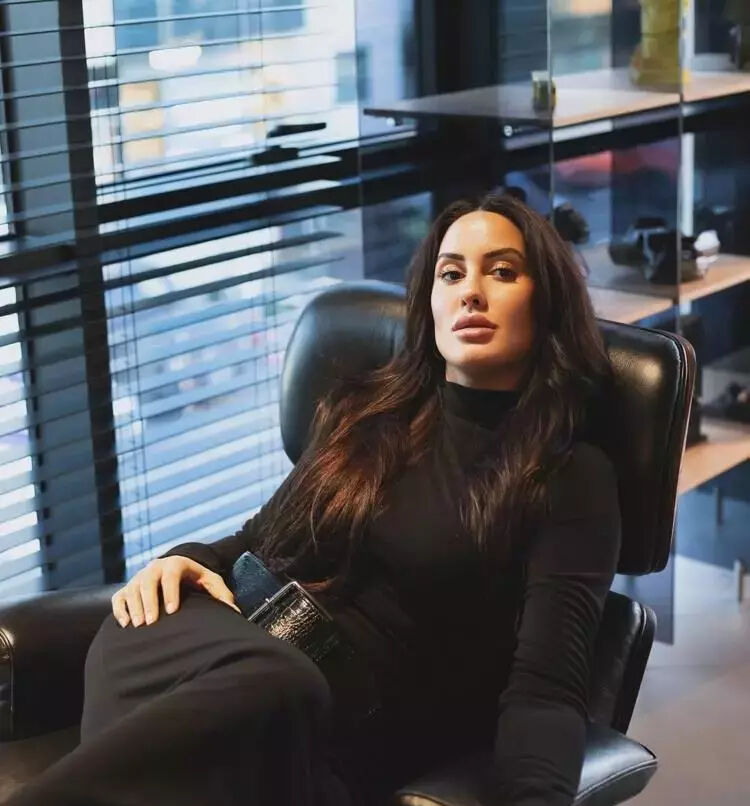 Hamile olan Survivor'ın eski yarışmacısı Sahra Işık trafik kazası geçirdi! Apar topar hastaneye kaldırıldı - 1. Resim