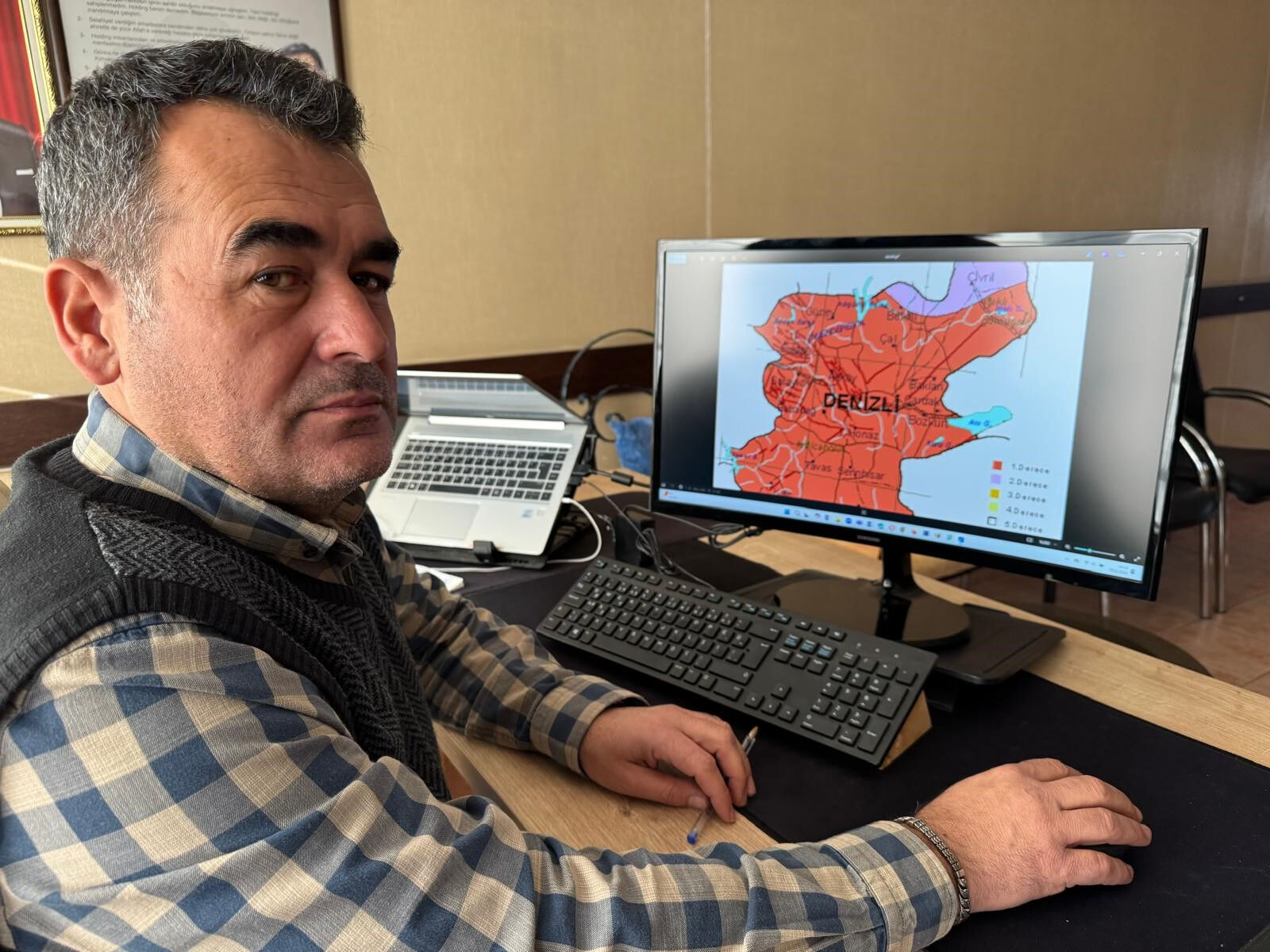 İki gündür beşik gibi sallanan Denizli için kritik açıklama! Uzman isim konuştu İki gündür beşik gibi sallanan Denizli için kritik açıklama! Uzman isim konuştu - 2. Resim