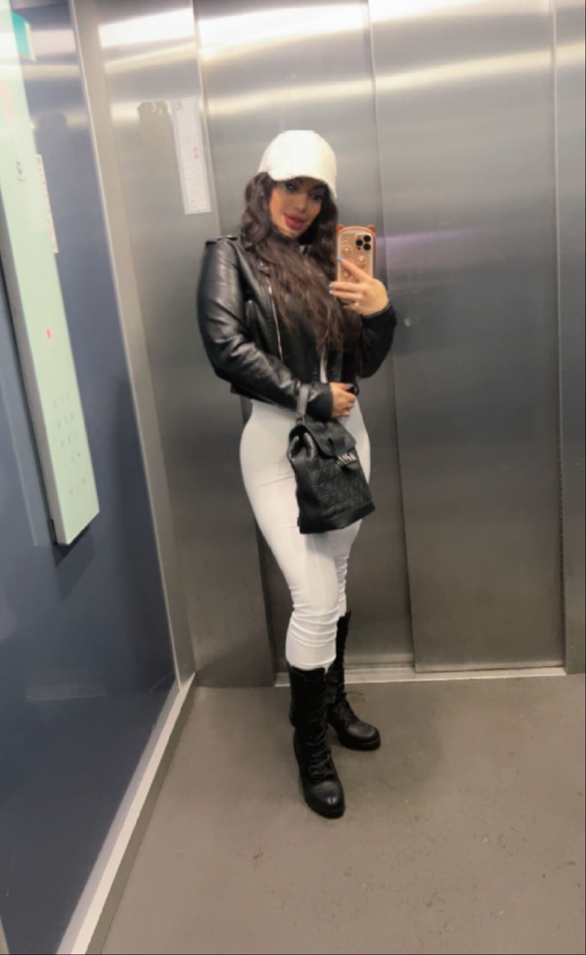 Kağıthane'de sır olay! İranlı sosyal medya fenomeni Sara Mohseni pencereden düştü - 1. Resim