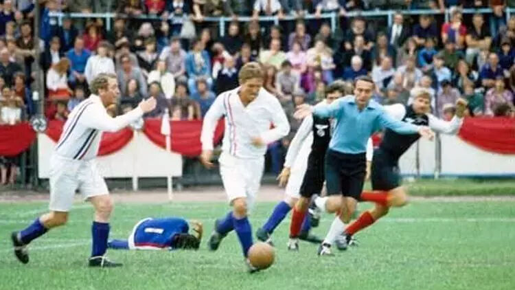 Zafere Kaçış filminin konusu nedir, oyuncuları kimler? Bu akşam TRT 1’de izleyici karşısına çıktı  - 1. Resim