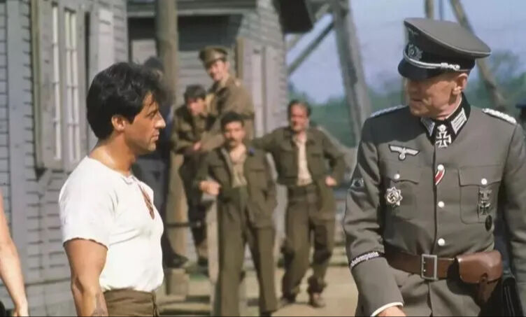 Zafere Kaçış filminin konusu nedir, oyuncuları kimler? Bu akşam TRT 1’de izleyici karşısına çıktı  - 2. Resim