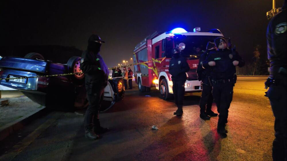 Ankara'da korkunç olay! Kaza yapan aracı kontrol ederken feci şekilde can verdiler - 1. Resim