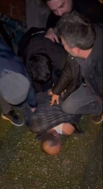 Bursa'da katil zanlısı ile polisler arasında kovalamaca! Çatıdan çatıya atladılar - 6. Resim