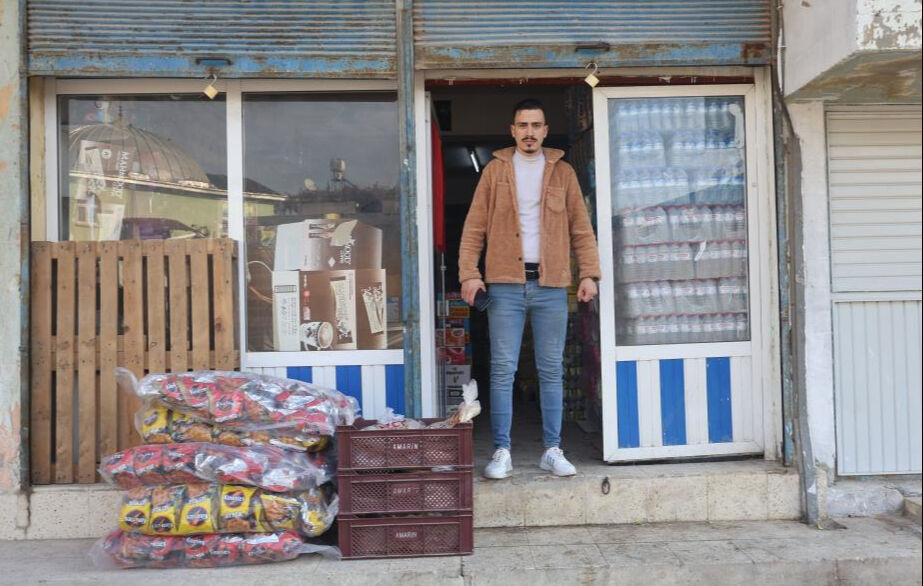 Elindeki malı bitirip ülkesine dönmek isteyen Suriyeliler indirim kampanyası başlattı - 3. Resim