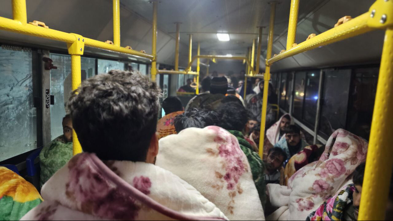 Esad'ın kaçan birliği Suriye'de! 1905 asker otobüslerle iade edildi - 1. Resim