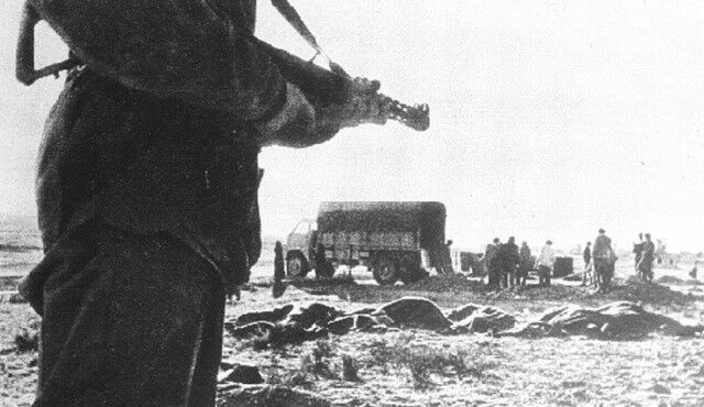 'Kanlı Noel' hafızalarda yerini koruyor! Kıbrıs'ta Rumların gerçekleştirdiği katliam unutulmadı 'Kanlı Noel' hafızalarda yerini koruyor! Kıbrıs'ta Rumların gerçekleştirdiği katliam unutulmadı - 1. Resim